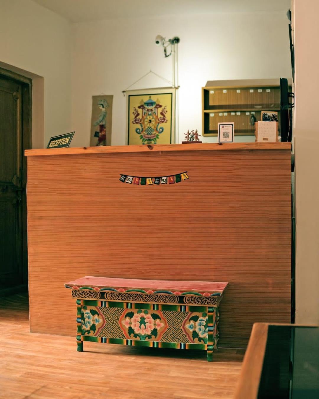 Hotel Lonchay Residency 列城 外观 照片